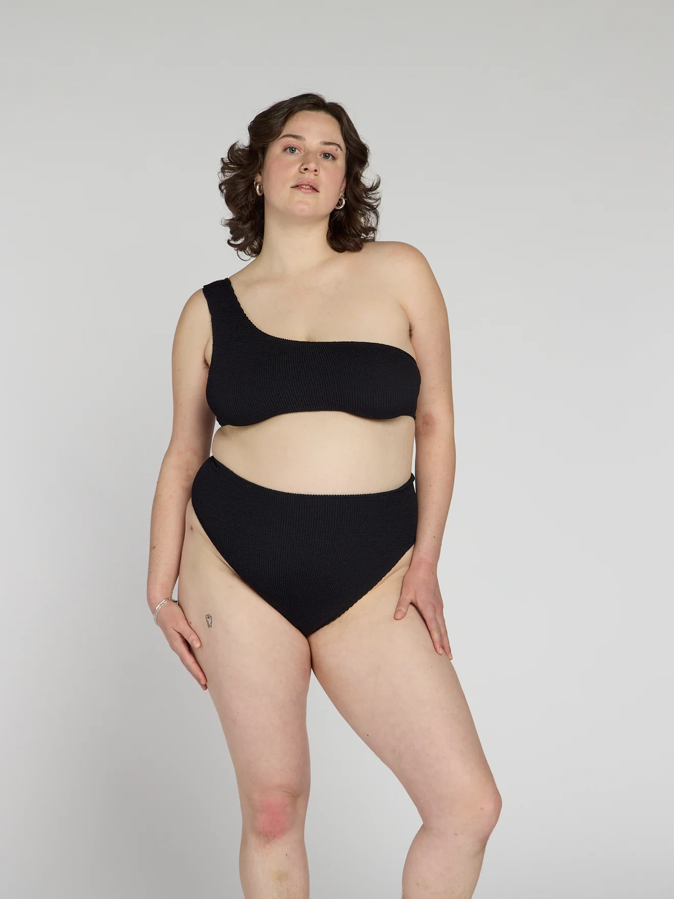 Una High Waist Two-Piece - Image 24