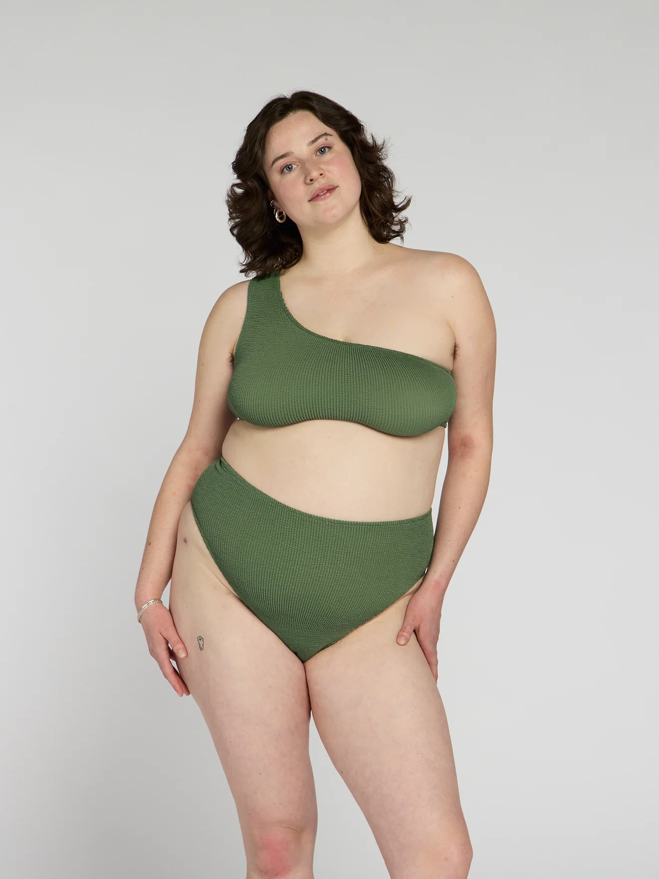 Una High Waist Two-Piece - Image 33