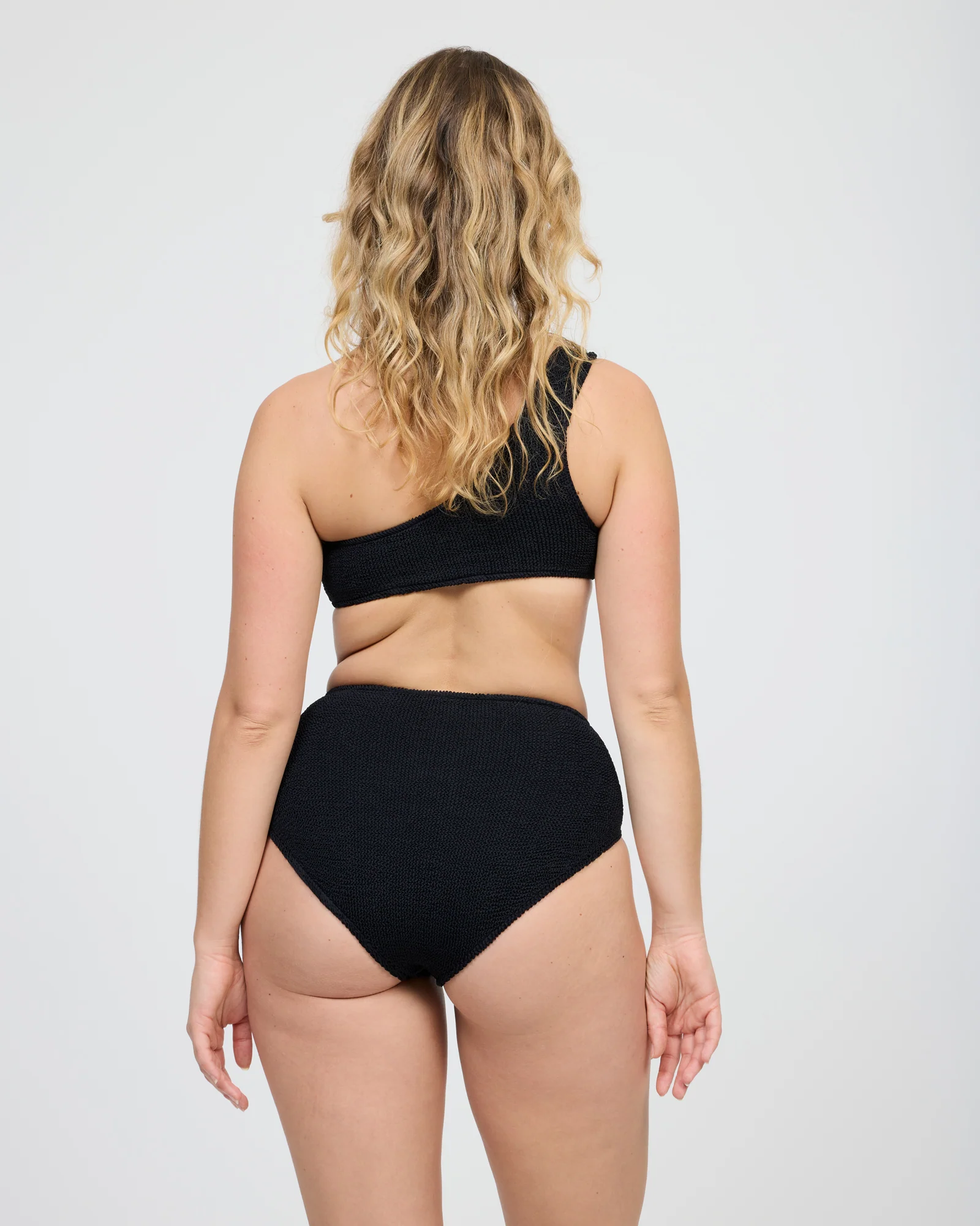 Una High Waist Two-Piece - Image 4