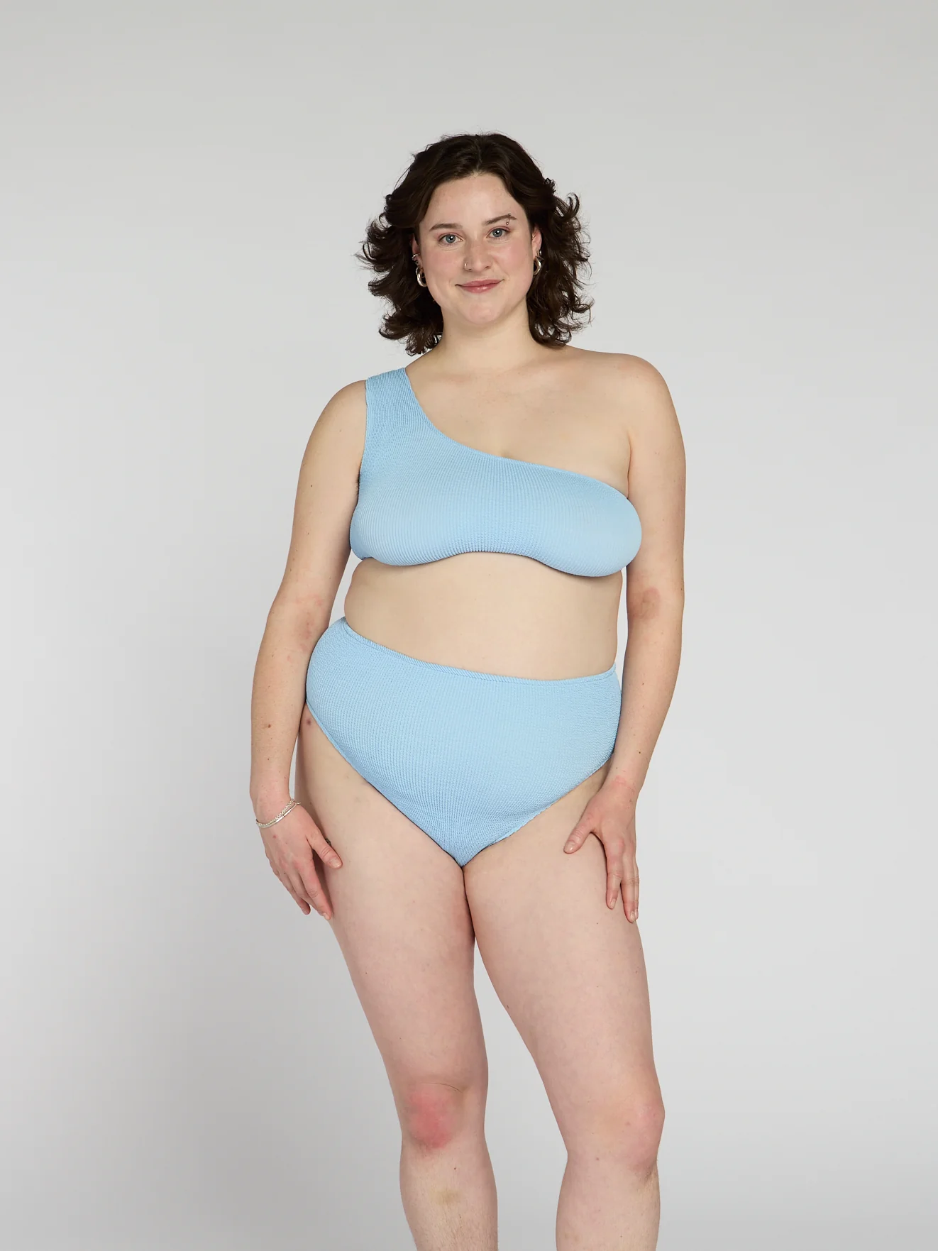 Una High Waist Two-Piece - Image 40