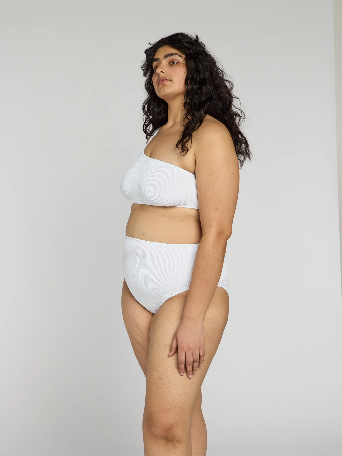 Una High Waist Two-Piece - Image 45