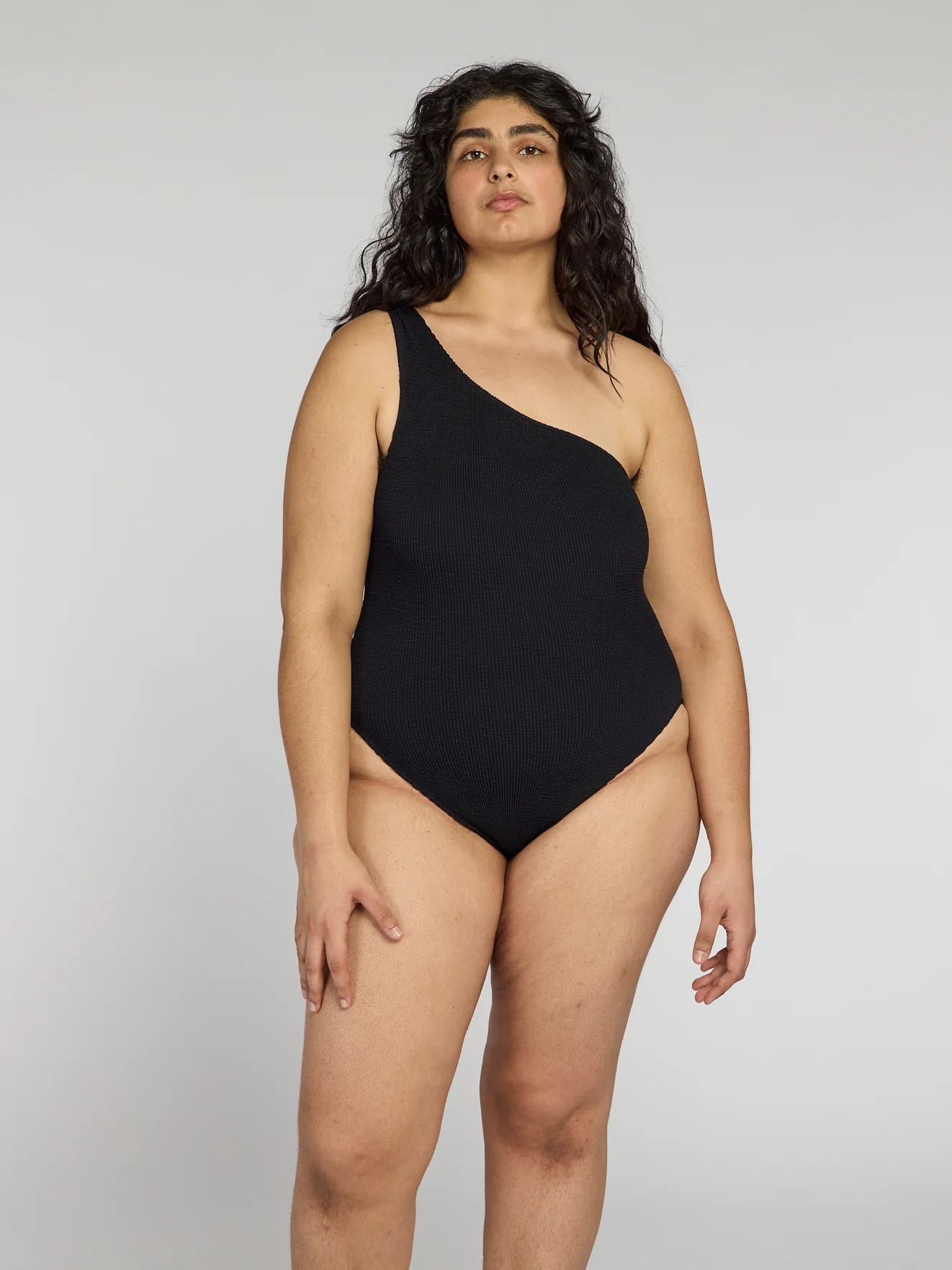 Una One-Piece - Image 20